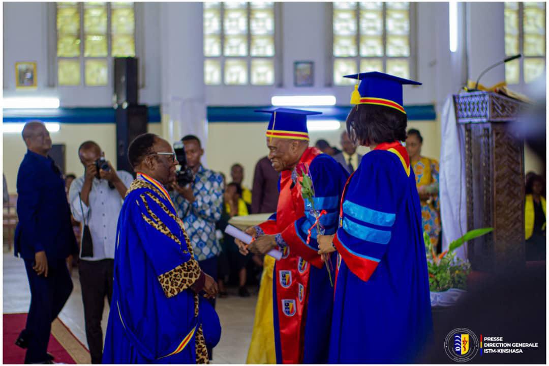 DECOUVREZ, A TRAVERS UNE SERIE D'IMAGES, LES DEUX JOURNEES DE REFLEXION ET DE CELEBRATION ORCHESTREES PAR LA PAROISSE UNIVERSITAIRE NOTRE-DAME DE LA SAGESSE (NODASA), EN COLLABORATION AVEC L’UNIVERSITE DE KINSHASA ET L’INSTITUT SUPERIEUR DES TECH
