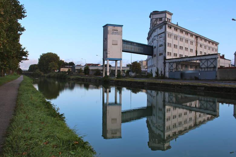 VNF lance un AMI pour développer la logistique fluviale dans le Grand Reims VNF lance un AMI pour développer la logistique fluviale dans le Grand Reims