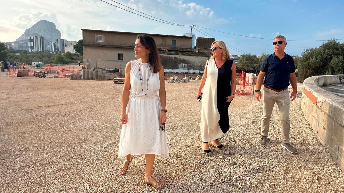 Avanzan las obras del último tramo del vial J que descongestionará el tráfico del casco urbano de Calp Avanzan las obras del último tramo del vial J que descongestionará el tráfico del casco urbano de Calp