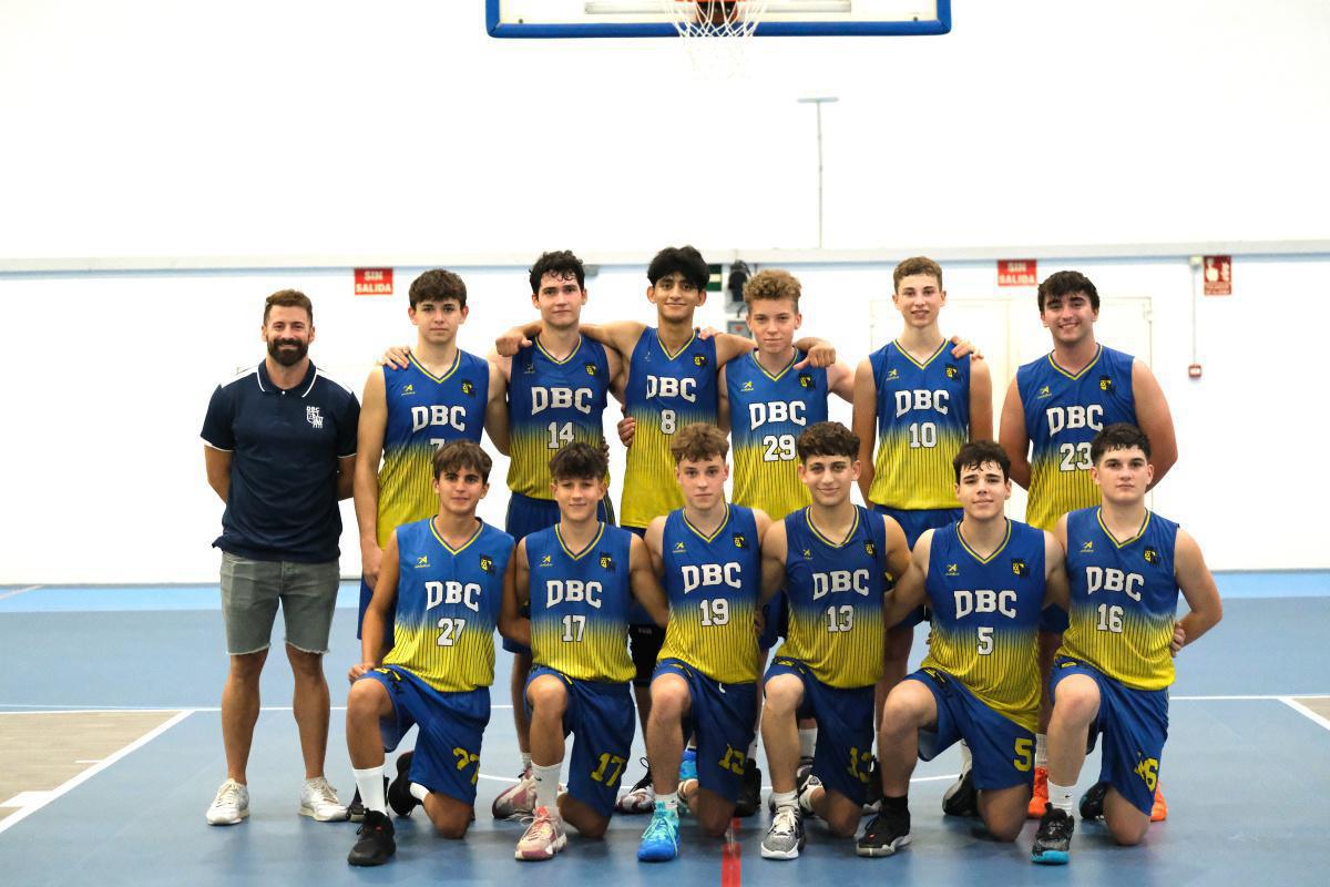 Pleno de victorias en el arranque de las ligas Junior y Senior Masculino 1º del Dénia Bàsquet Pleno de victorias en el arranque de las ligas Junior y Senior Masculino 1º del Dénia Bàsquet