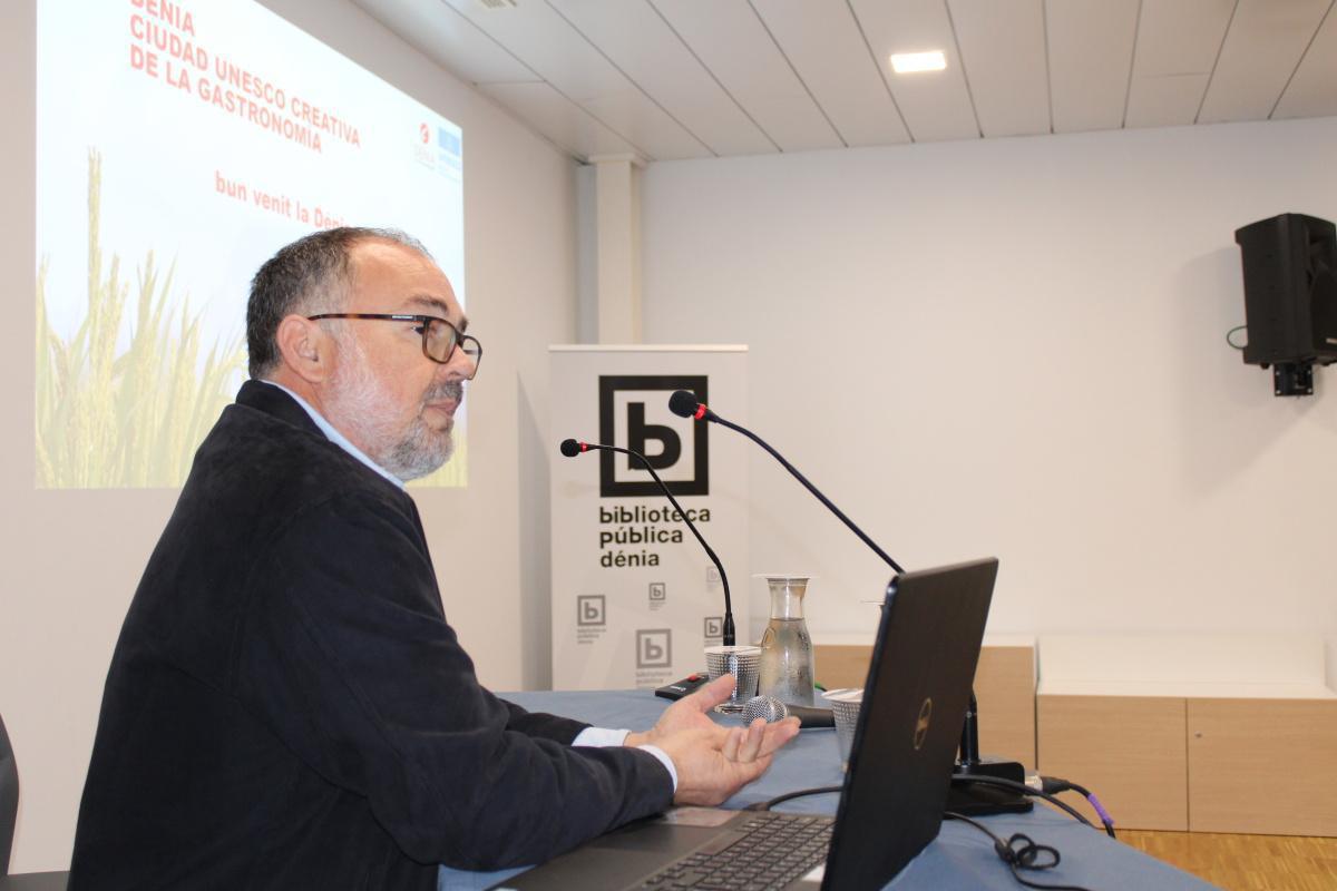 Autoridades de Rumanía visitan la Marina Alta para conocer iniciativas de turismo sostenible Autoridades de Rumanía visitan la Marina Alta para conocer iniciativas de turismo sostenible