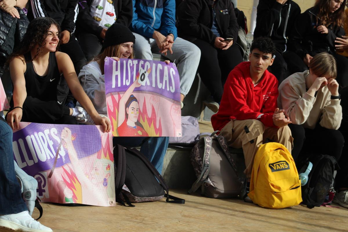 Dénia "Rompe el pacto" en un 25N con los niños como protagonistas Dénia "Rompe el pacto" en un 25N con los niños como protagonistas