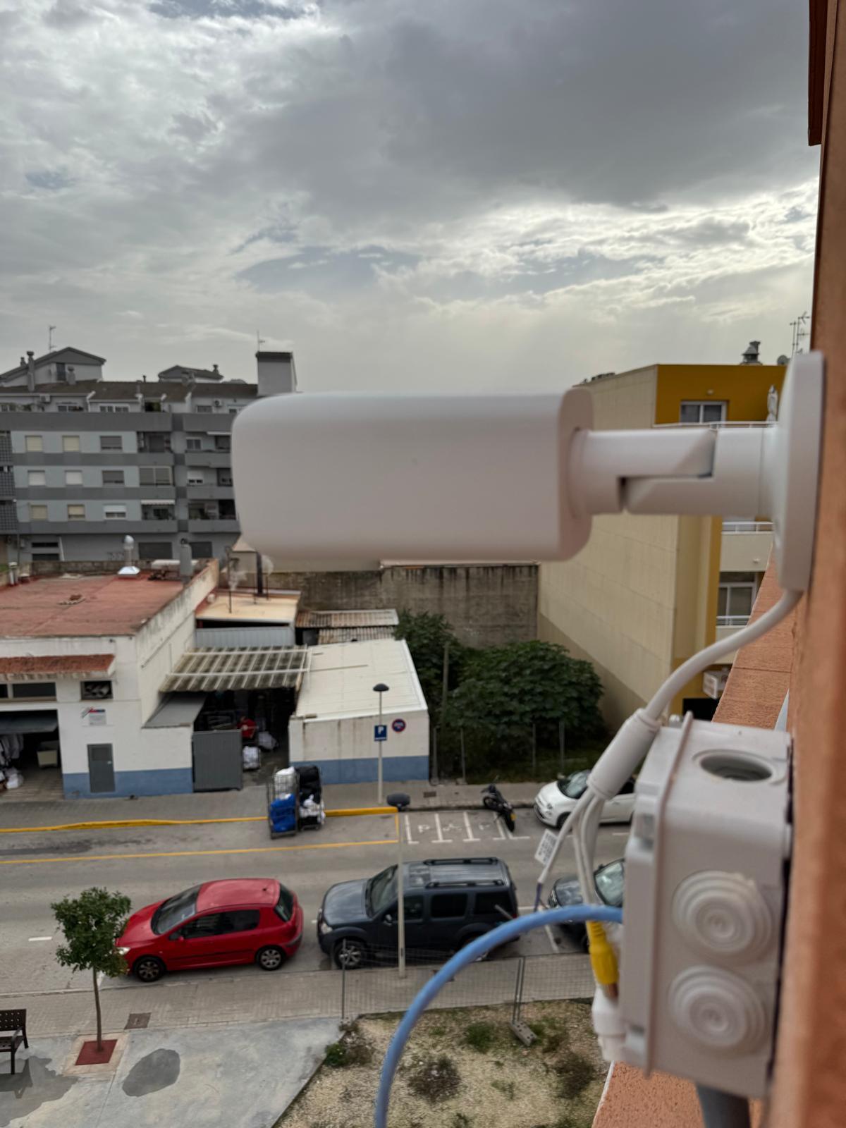 La pista deportiva de Ondara cuenta con cámara de vigilancia para evitar vandalismos La pista deportiva de Ondara cuenta con cámara de vigilancia para evitar vandalismos