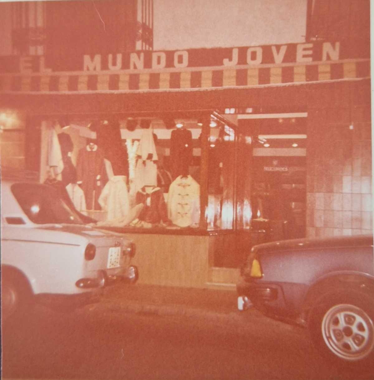 El Mundo del Bebé de Dénia, un emblema de las tiendas de barrio, baja la persiana El Mundo del Bebé de Dénia, un emblema de las tiendas de barrio, baja la persiana