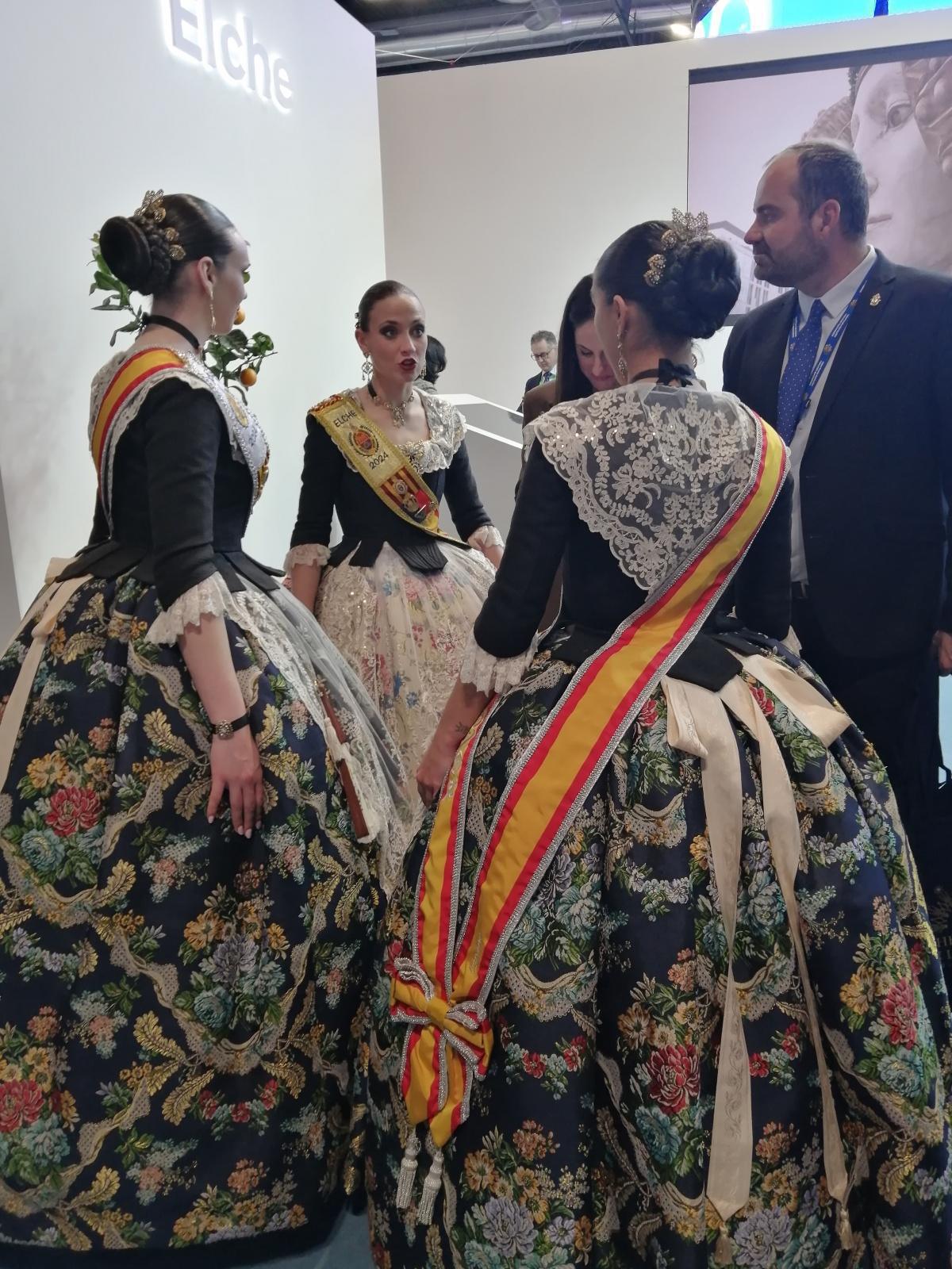 Los Reyes visitan la Comunitat Valenciana en la inauguración de Fitur Los Reyes visitan la Comunitat Valenciana en la inauguración de Fitur