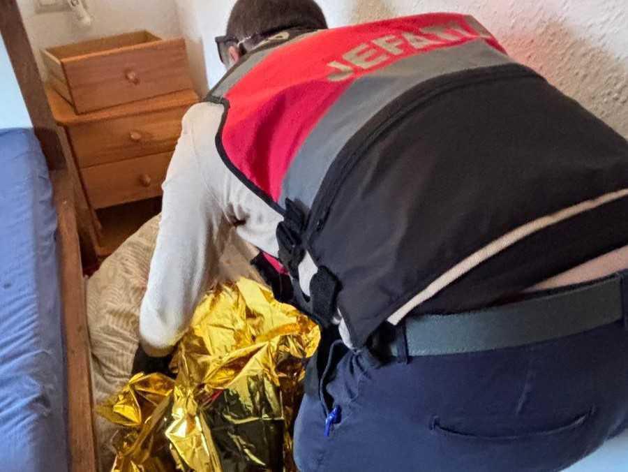 Salvado tras días accidentado en su casa de Benitatxell Salvado tras días accidentado en su casa de Benitatxell