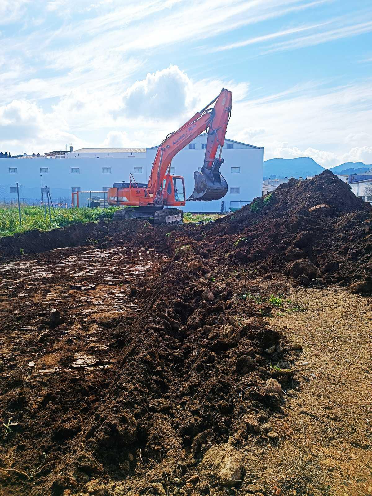 Las obras del centro de día de Gata ya han comenzado Las obras del centro de día de Gata ya han comenzado