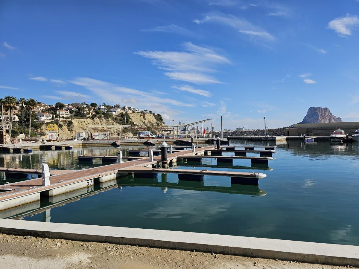 Puerto Blanco de Calp concluirá sus obras para abrir este verano