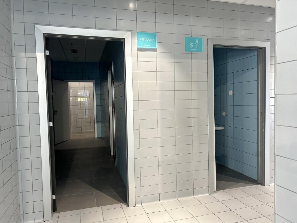 Indignación de la alcaldesa de Xàbia ante 71 deficiencias de la piscina municipal Indignación de la alcaldesa de Xàbia ante 71 deficiencias de la piscina municipal