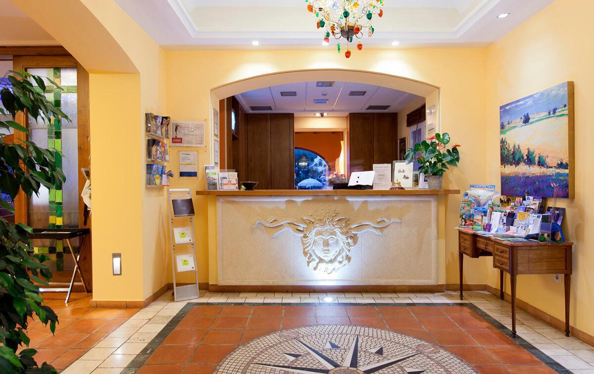MR Hotel Les Rotes