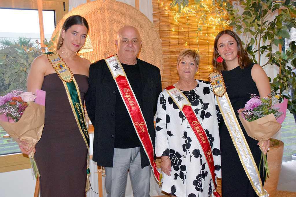 Rosa M. Zamora y José Leal son los Capitanes de la Filà Pirates de Sant Jaume de Xàbia Rosa M. Zamora y José Leal son los Capitanes de la Filà Pirates de Sant Jaume de Xàbia