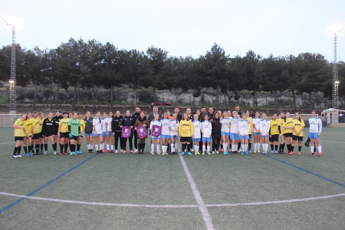 8M: La portera del Valencia, Gemma Pastor, inspira a las nuevas generaciones de futbolistas de Benitatxell y Benissa