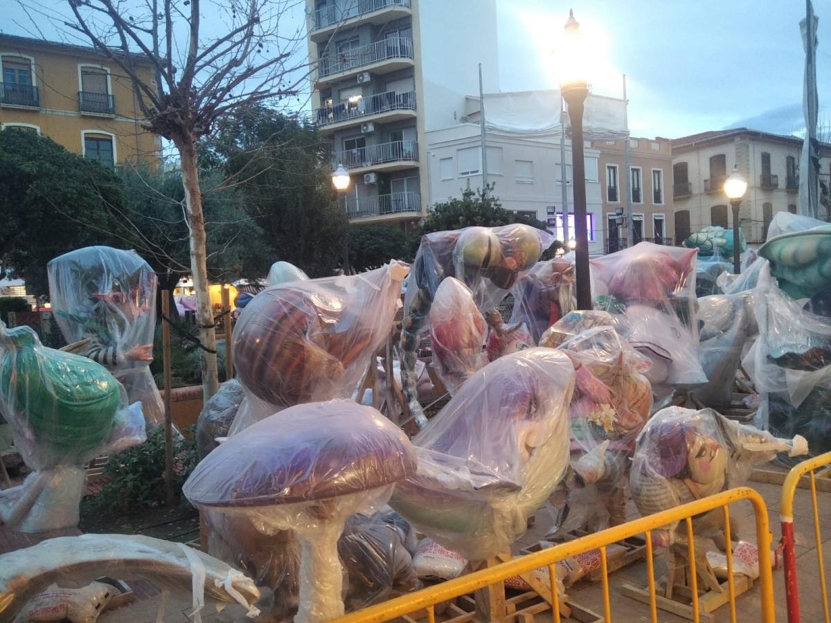 Comienza la Plantà de las Fallas de Dénia Comienza la Plantà de las Fallas de Dénia