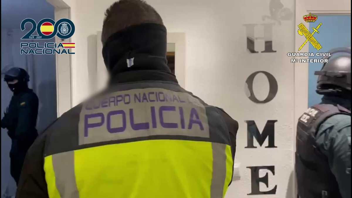 Desarticulado un grupo criminal especializado en robos en farmacias y bancos con detenciones en Dénia
