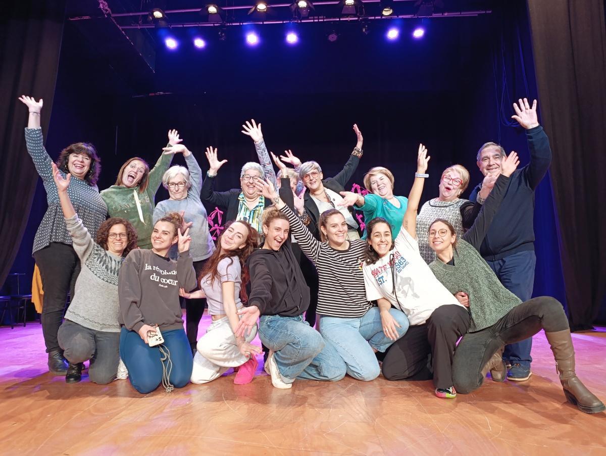 El Grup Cultural Fondària celebra su 40º aniversario en Ondara El Grup Cultural Fondària celebra su 40º aniversario en Ondara