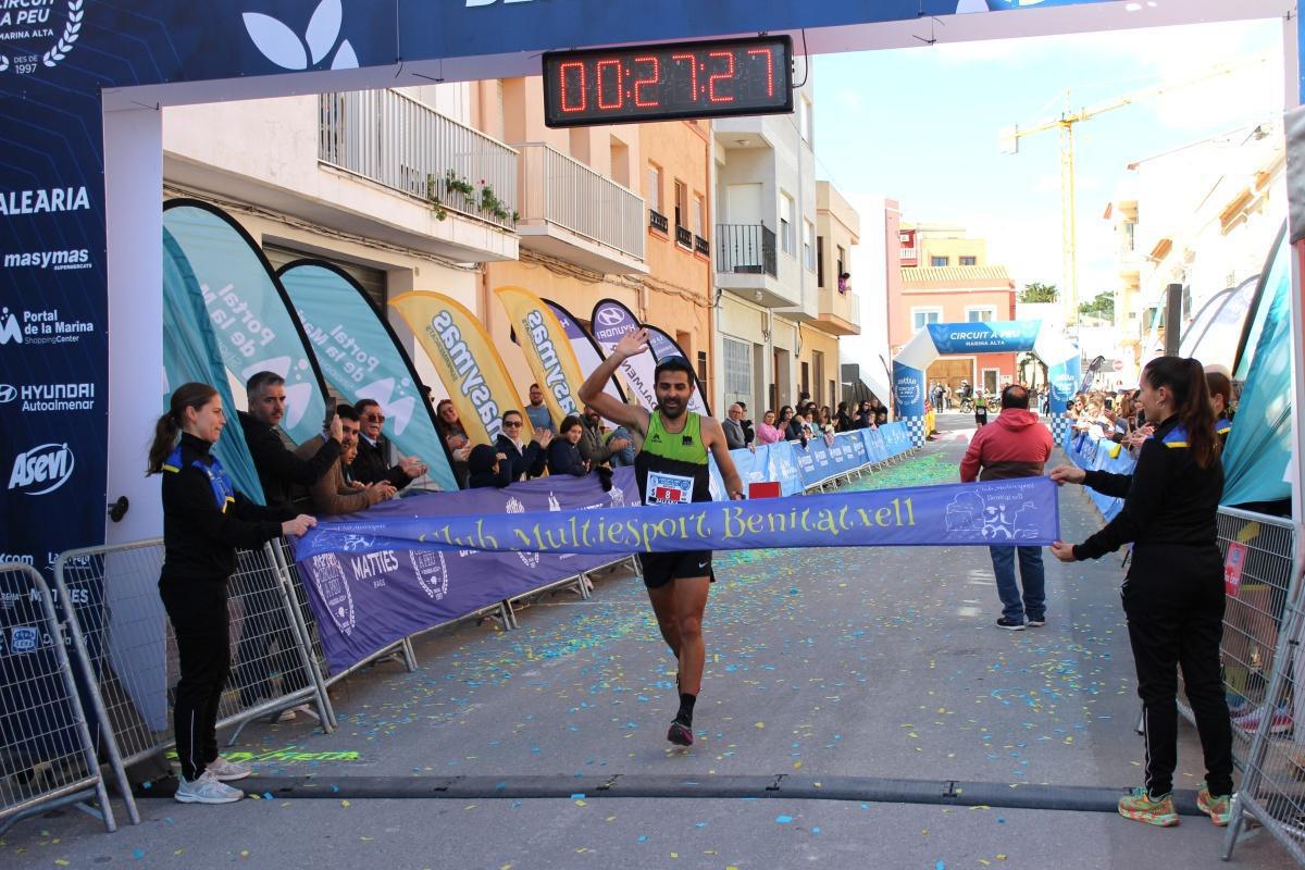 Toni Soler y Andrea Abad conquistan la VIII Volta a Peu de Benitatxell Toni Soler y Andrea Abad conquistan la VIII Volta a Peu de Benitatxell