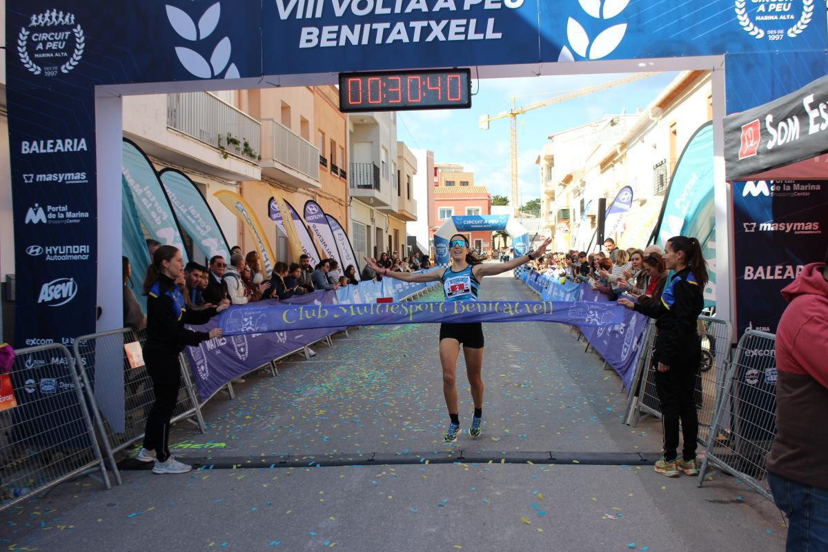 Toni Soler y Andrea Abad conquistan la VIII Volta a Peu de Benitatxell Toni Soler y Andrea Abad conquistan la VIII Volta a Peu de Benitatxell