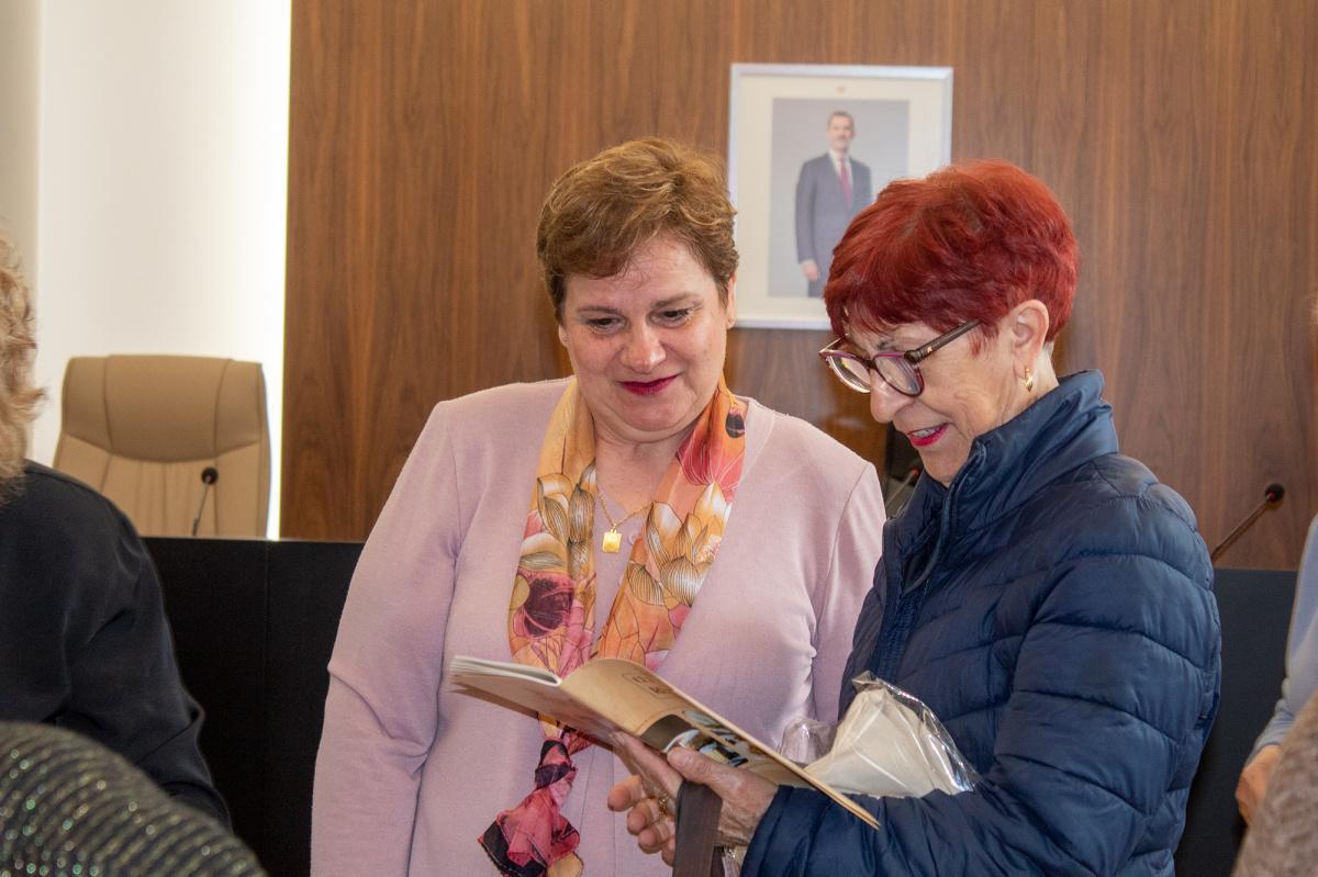 Cuinant des del record, el llibre que recopila les receptes de sempre del Verger Cuinant des del record, el llibre que recopila les receptes de sempre del Verger