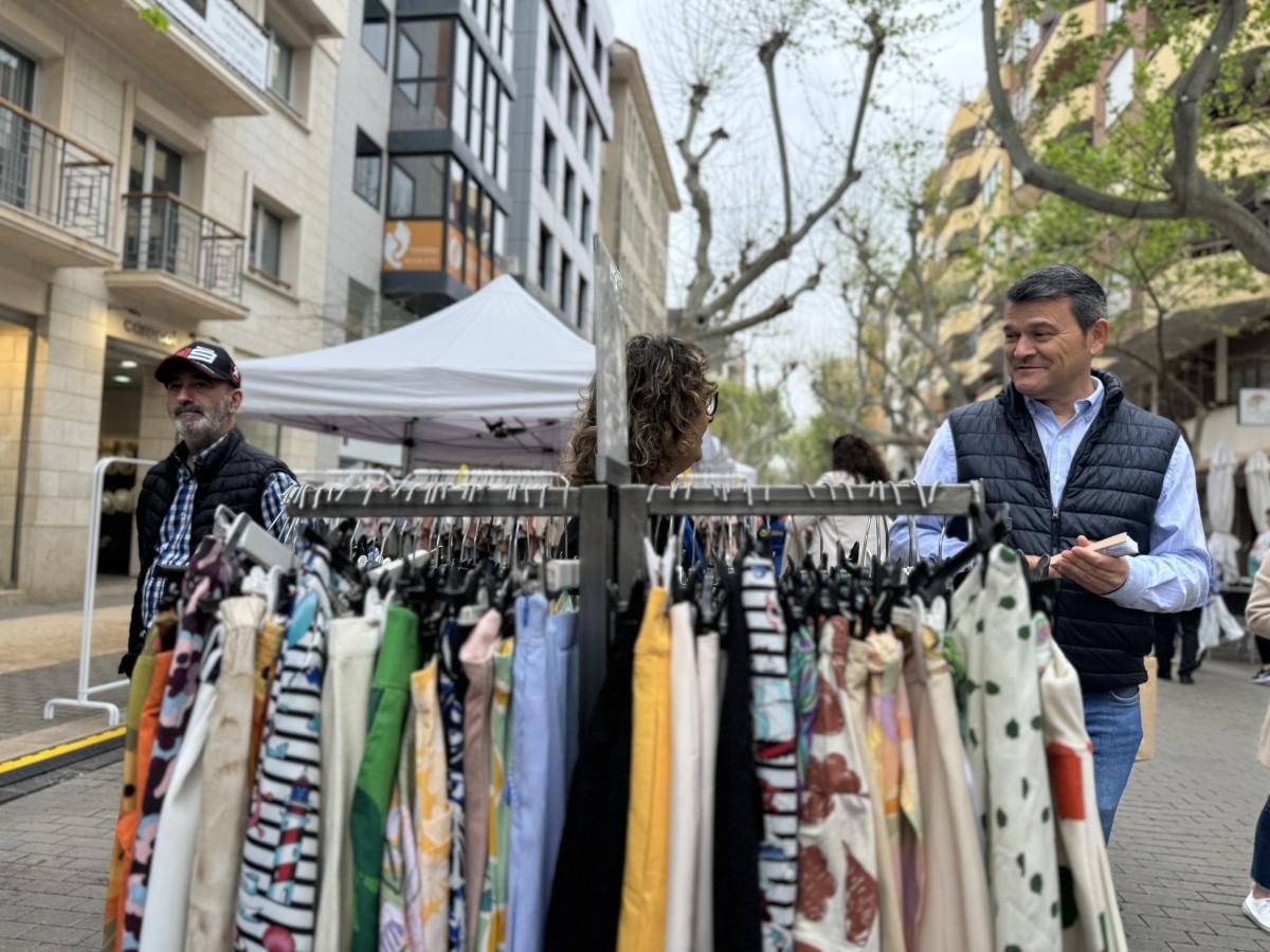 Gran ambiente en la Feria del Stock de Dénia Gran ambiente en la Feria del Stock de Dénia