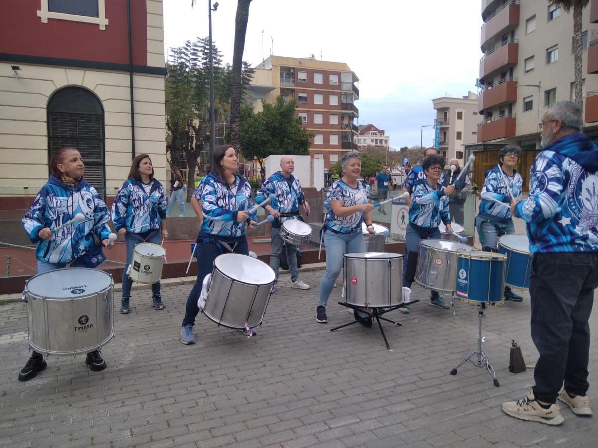 Más de 1.500 corredores se dan cita en la Volta a Peu de Dénia Más de 1.500 corredores se dan cita en la Volta a Peu de Dénia