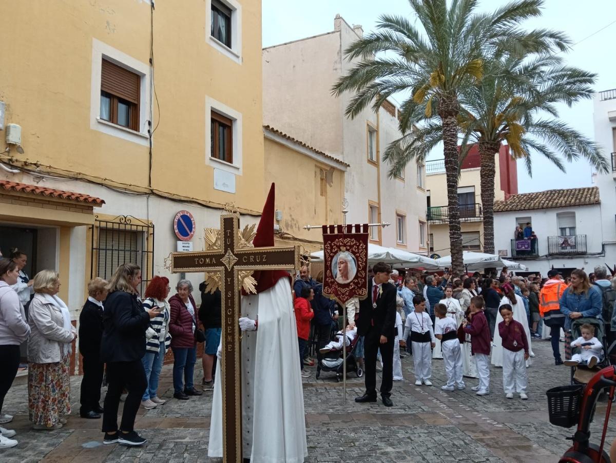 Emotiva Procesión de la Hermandad de Nuestra Señora de la Salud de Calp