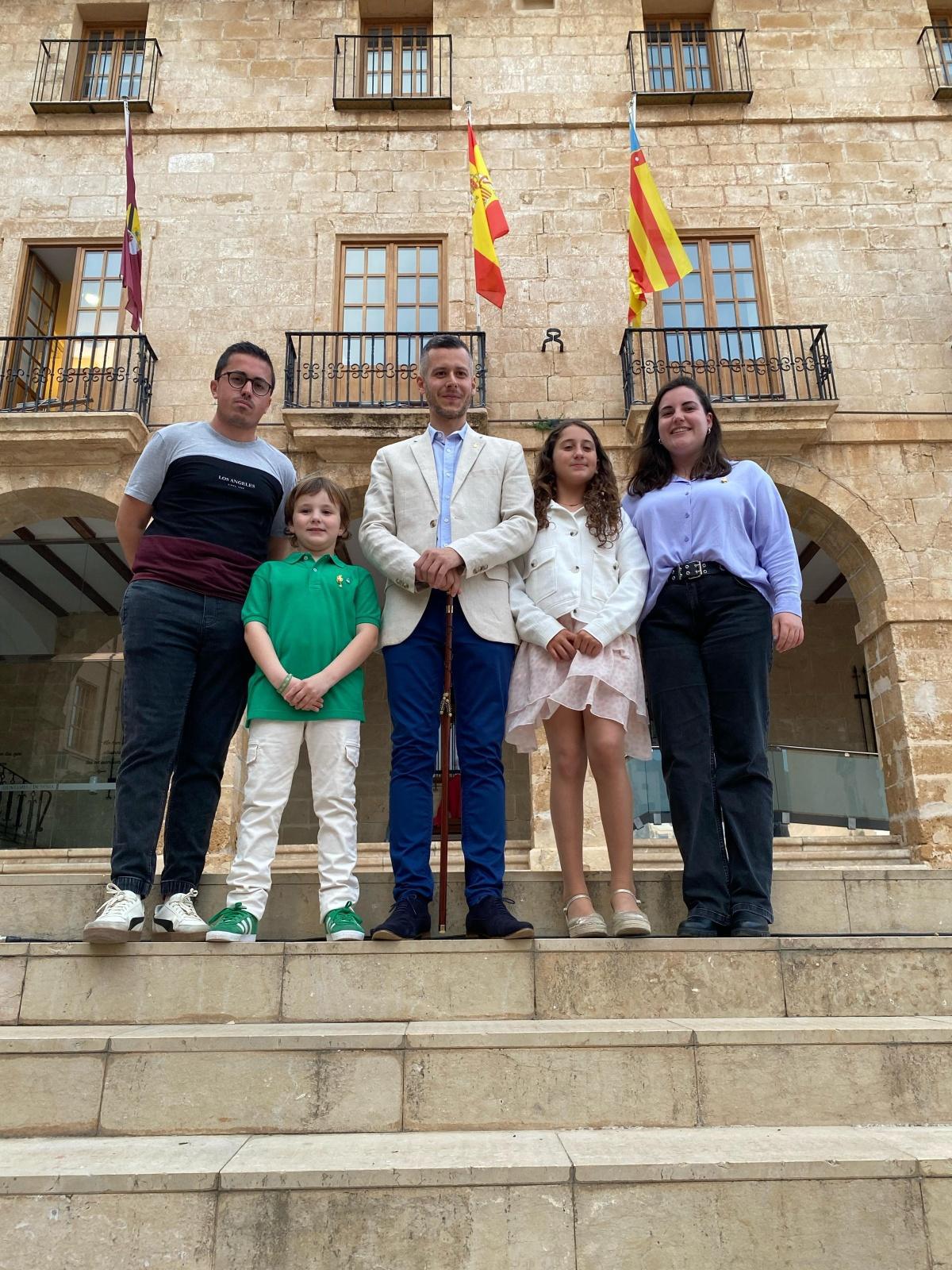 El mes d'abril a Baix la Mar  El mes d'abril a Baix la Mar