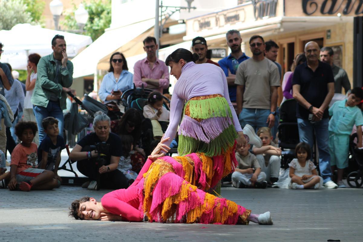 El Festival DAMA convierte las calles dianenses en todo un espectáculo 