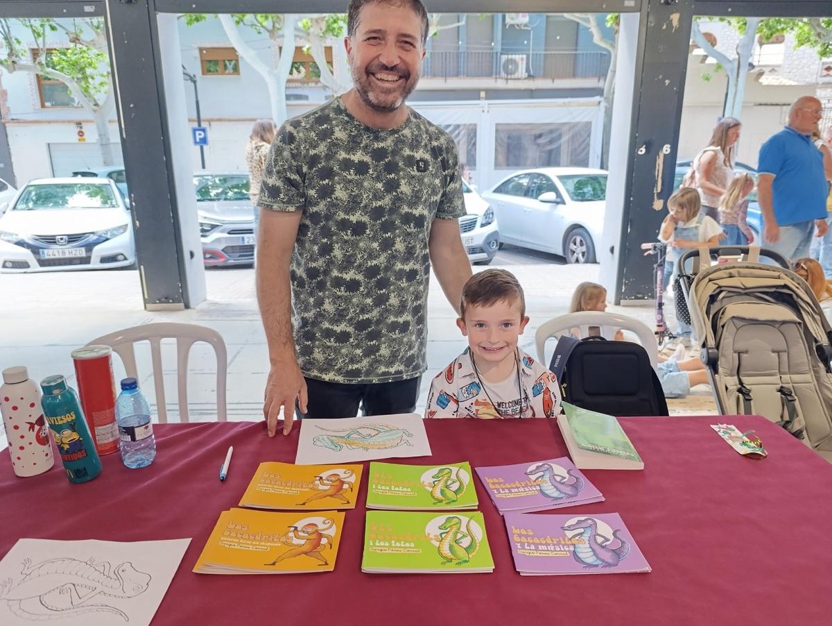 La Fira del Llibre d'Ondara rep la visita de Dani Miquel