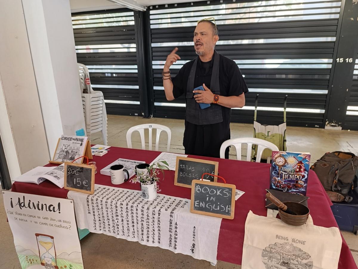 La Fira del Llibre d'Ondara rep la visita de Dani Miquel