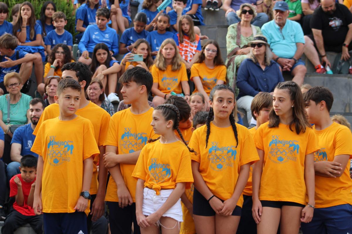 Dénia encén la flama dels Minijocs amb un acte protagonitzat per l’esport base 