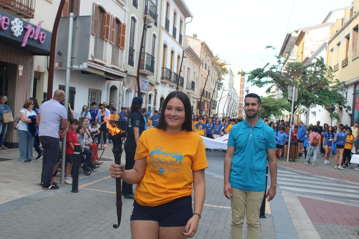 Dénia encén la flama dels Minijocs amb un acte protagonitzat per l’esport base Dénia encén la flama dels Minijocs amb un acte protagonitzat per l’esport base