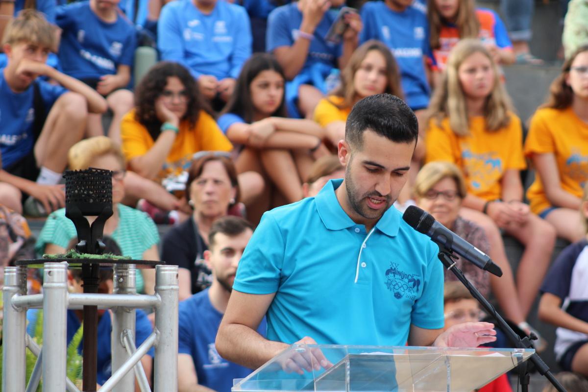 Dénia encén la flama dels Minijocs amb un acte protagonitzat per l’esport base Dénia encén la flama dels Minijocs amb un acte protagonitzat per l’esport base