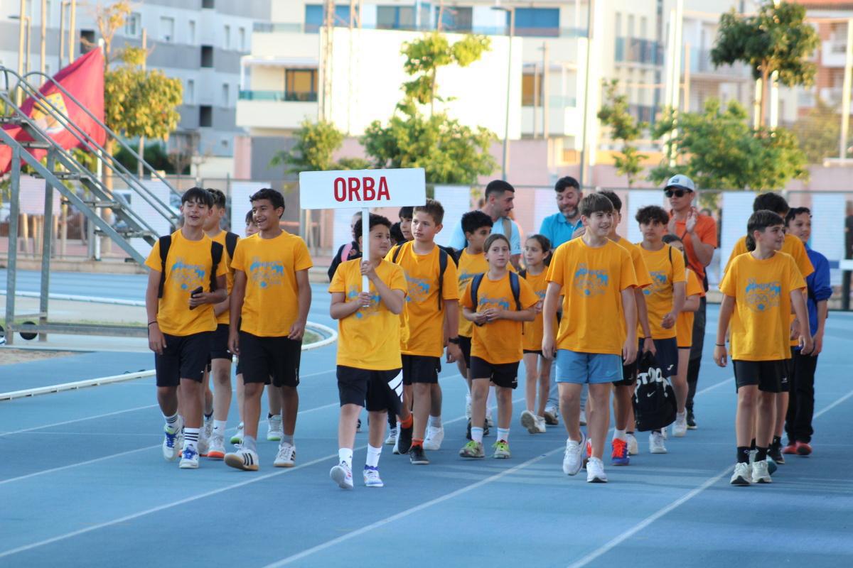 Multitudinària inauguració del Minijocs a la capital comarcal