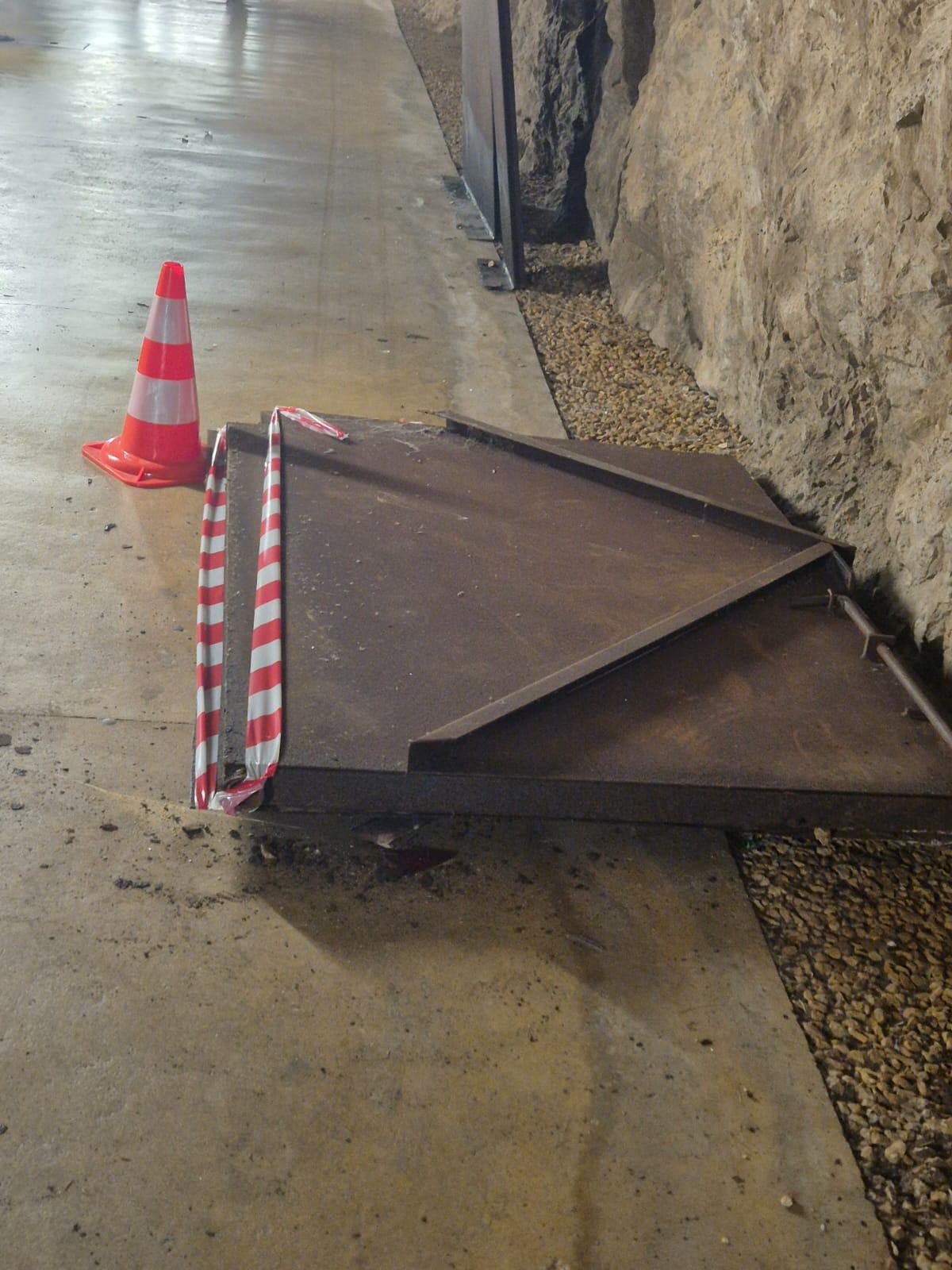 Insólito accidente de película: un coche atraviesa El Túnel de Dénia