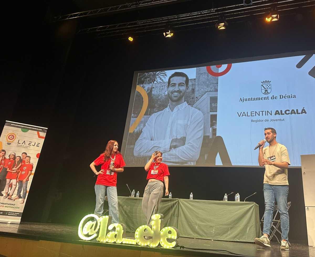 ‘"Éxitos Compartidos" inspira a jóvenes de Dénia ‘"Éxitos Compartidos" inspira a jóvenes de Dénia