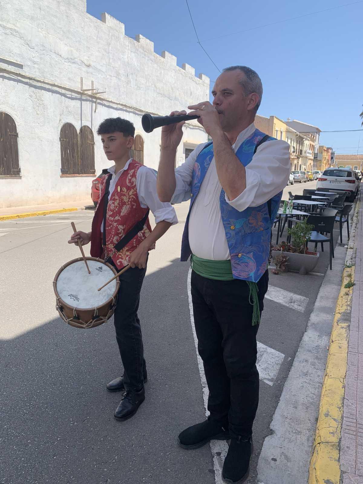 Safari Art El Verger transforma els seus carrers en un museu a l'aire lliure Safari Art El Verger transforma els seus carrers en un museu a l'aire lliure