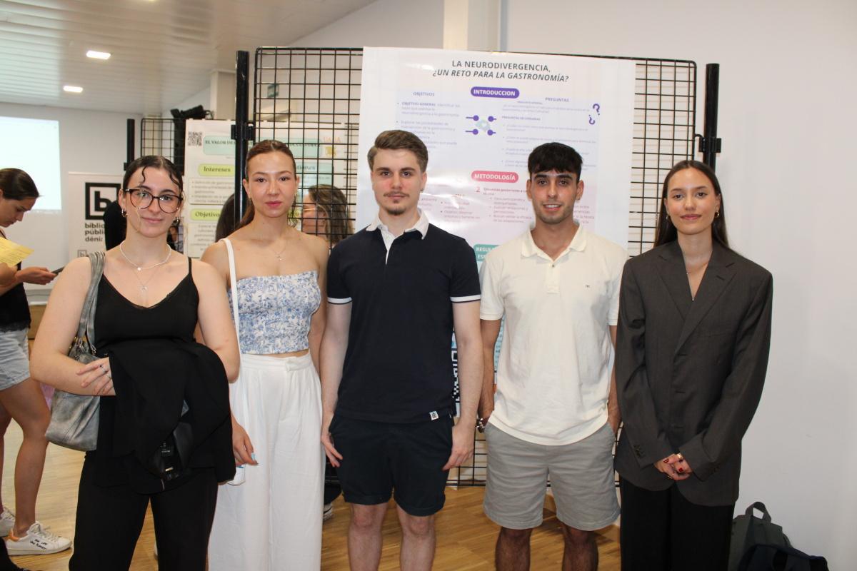 Estudiants de Gastronomia presenten els seus treballs d'investigació