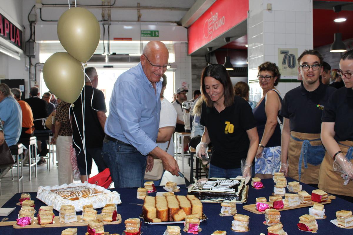 Un dulce fin de aniversario del Mercat de Dénia