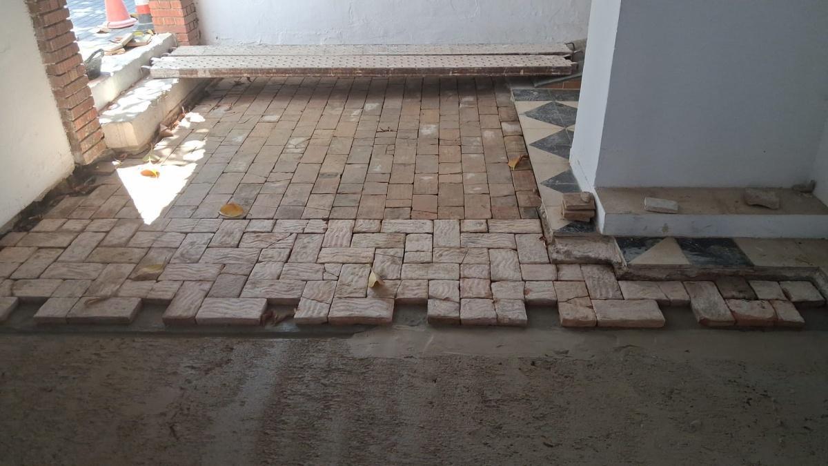 El cementeri de Dénia repara el seu històric accés El cementeri de Dénia repara el seu històric accés