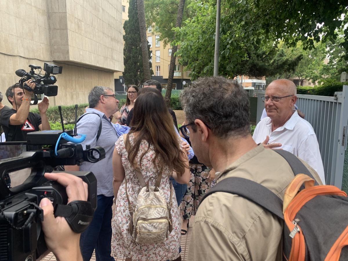 Emotivo décimo aniversario de Vicent Grimalt como alcalde de Dénia: "Esta ciudad puede seguir avanzando" Emotivo décimo aniversario de Vicent Grimalt como alcalde de Dénia: "Esta ciudad puede seguir avanzando"