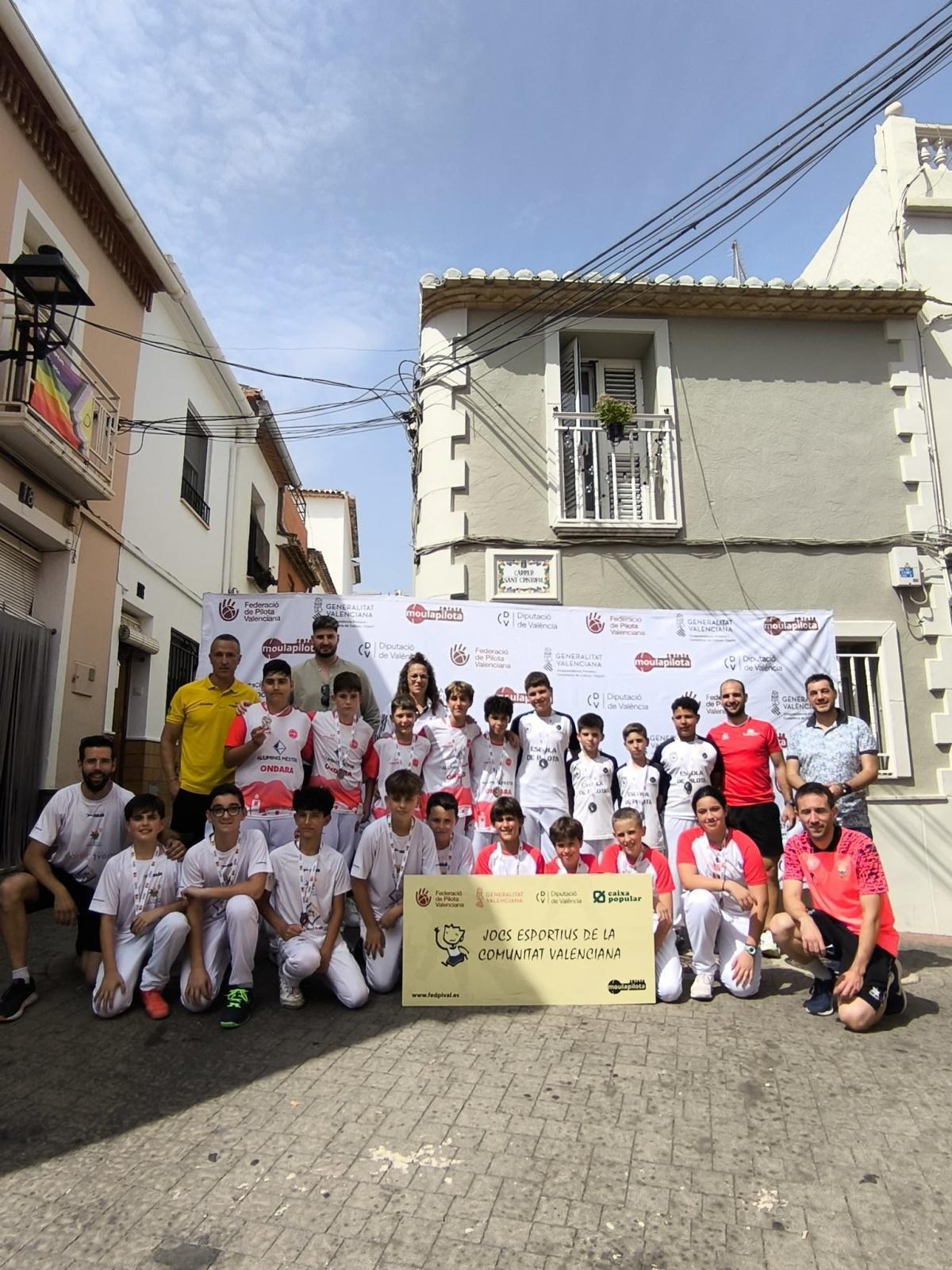 Dos ors, una plata i un broze per a l'Escola de Pilota d'Ondara en l'Autonòmica de Llargues