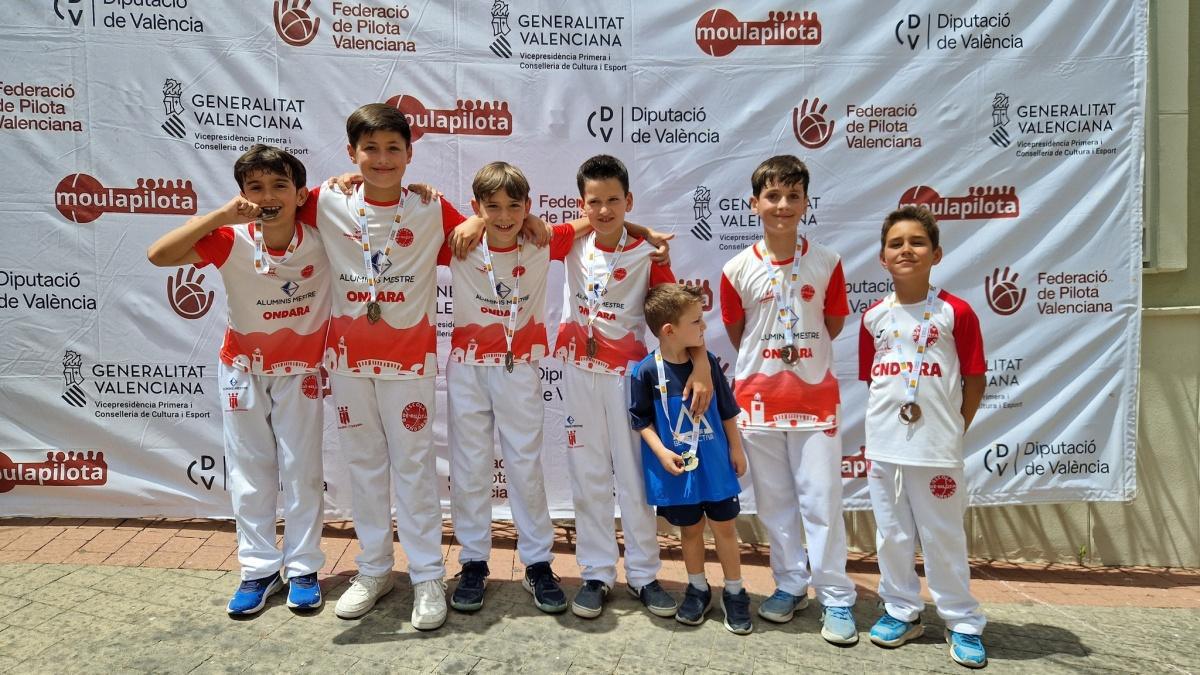 Dos ors, una plata i un broze per a l'Escola de Pilota d'Ondara en l'Autonòmica de Llargues