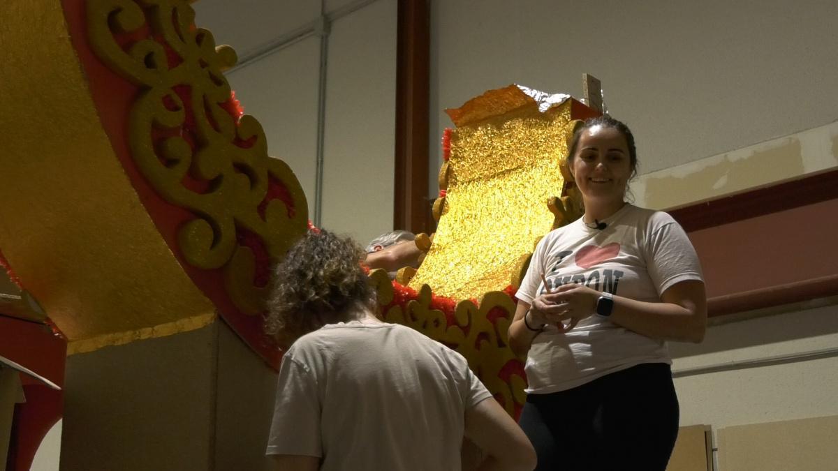 Preparatius de les Carrosses a Dénia: tradició i esforç