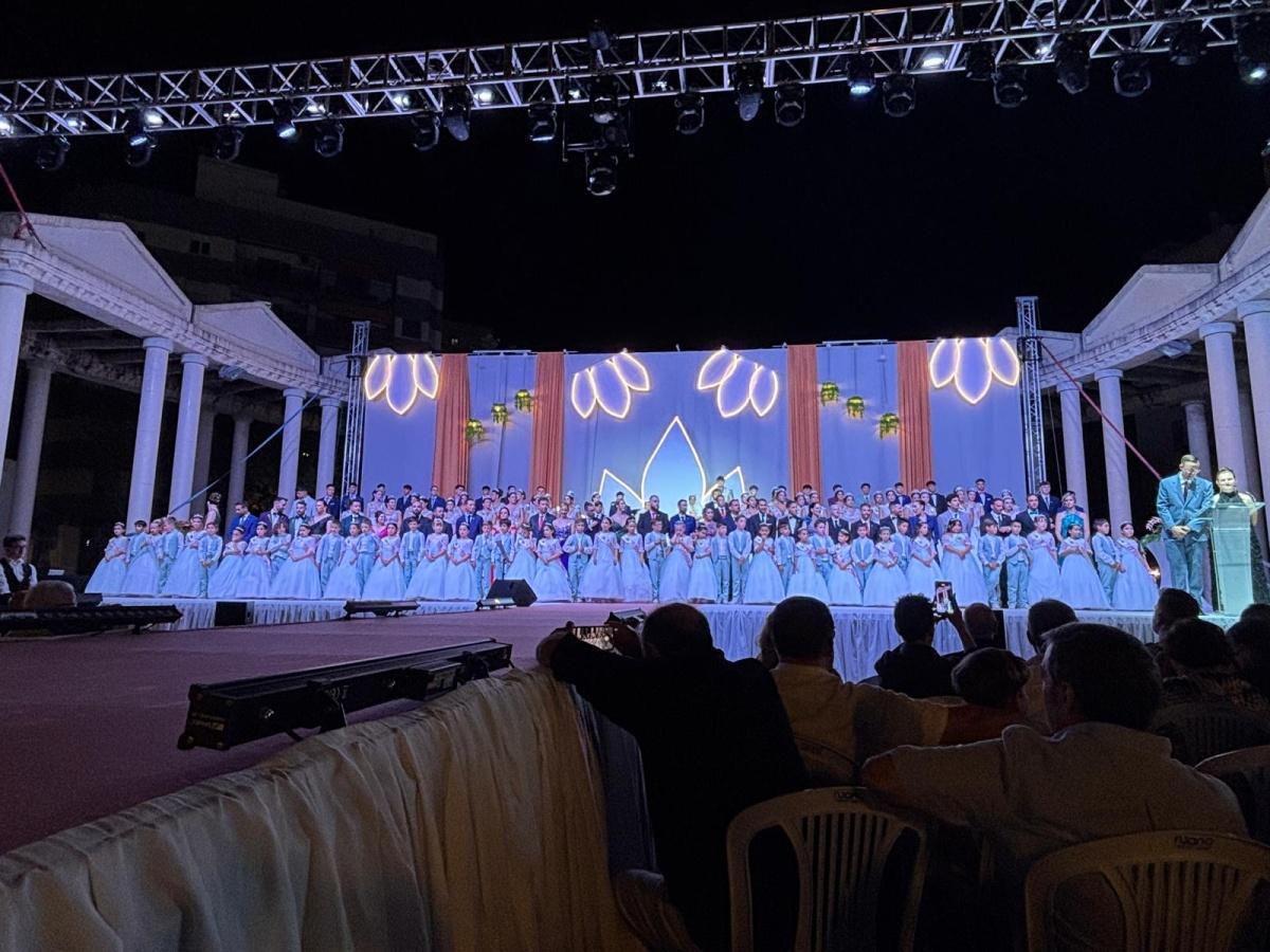 Neus Díaz y Neus Santos lucen como reinas de las Fiestas Patronales Calpinas Neus Díaz y Neus Santos lucen como reinas de las Fiestas Patronales Calpinas