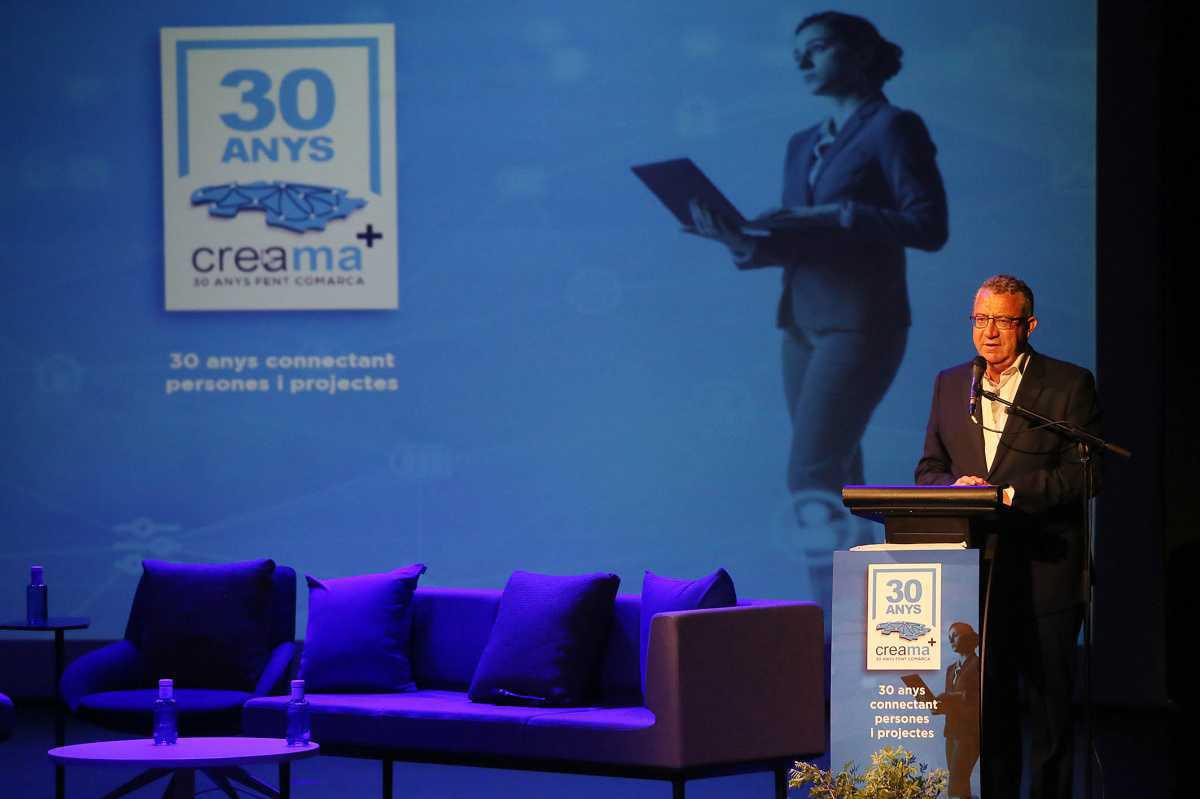 El presidente de la Diputación arropa a CREAMA en su 30 aniversario celebrado en Calp