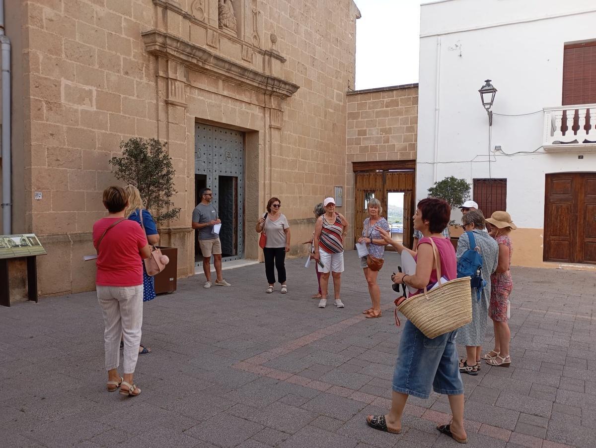 Benitatxell camina hacia un turismo más accesible e inclusivo Benitatxell camina hacia un turismo más accesible e inclusivo