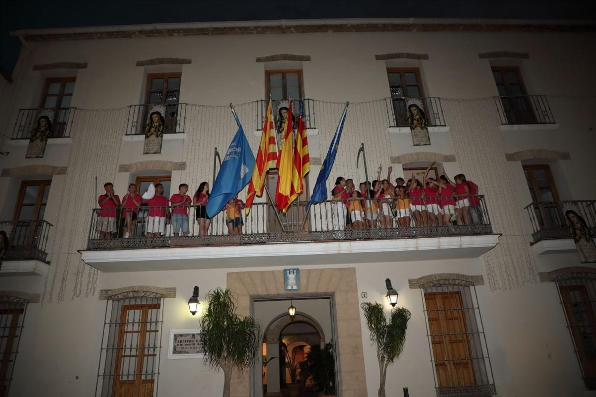 S'acaba La Soletat amb un castell de focs i aplega Sant Jaume a Ondara