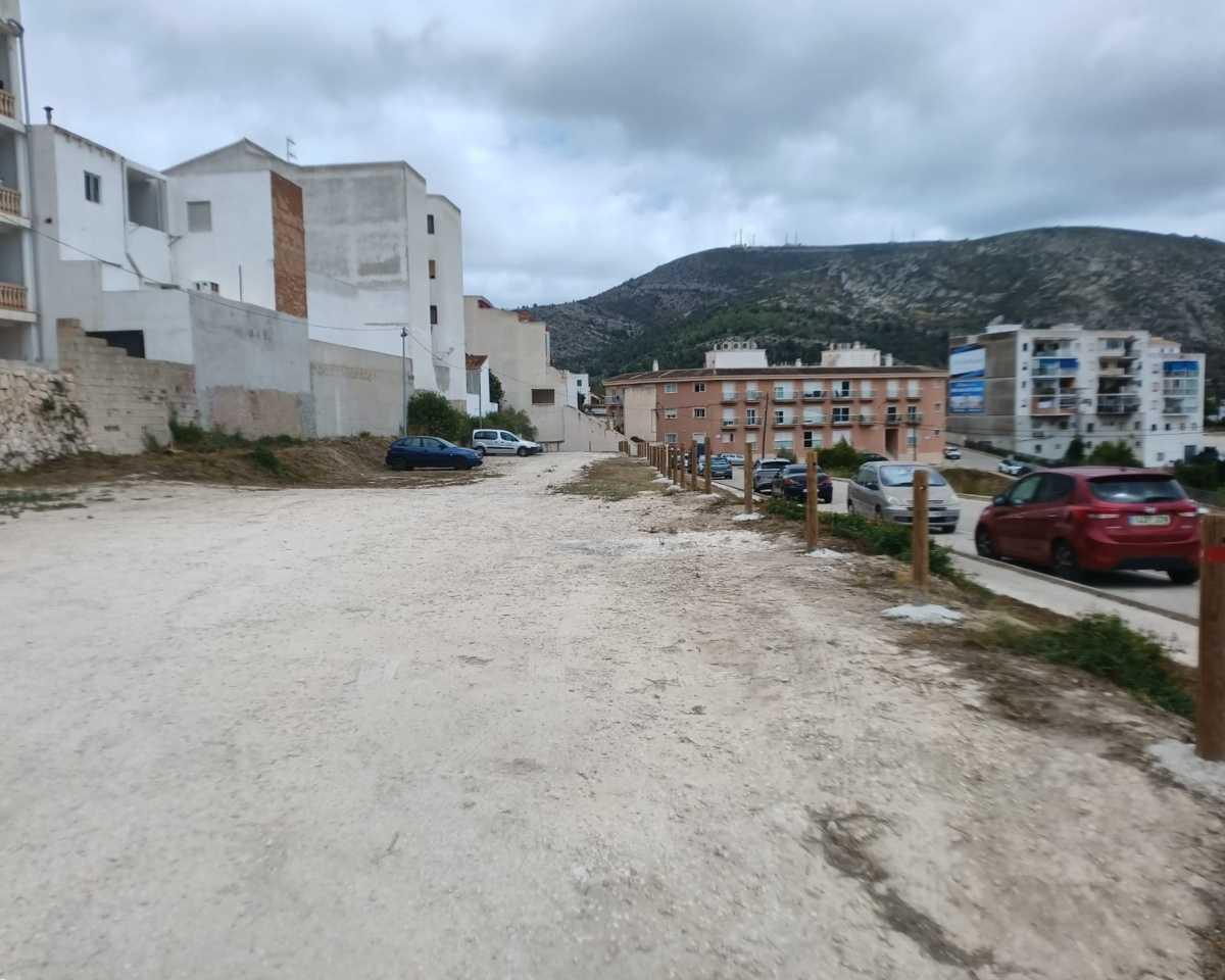 Benitatxell habilita dos nuevos parkings para fiestas