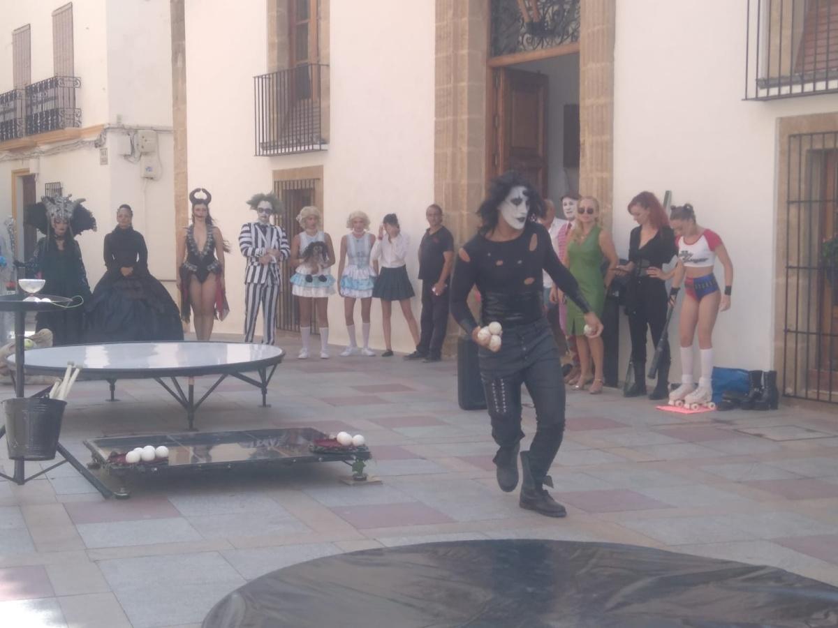 Ríe, sueña y tiembla de emoción con el Circo Encantado en Xàbia. Lo imposible sucede cada noche del 24 de julio al 17 de agosto Ríe, sueña y tiembla de emoción con el Circo Encantado en Xàbia. Lo imposible sucede cada noche del 24 de julio al 17 de agosto