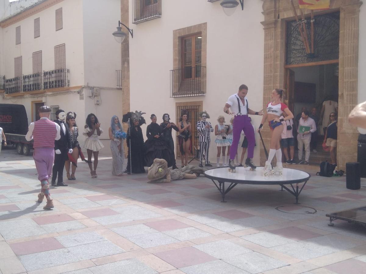 Ríe, sueña y tiembla de emoción con el Circo Encantado en Xàbia. Lo imposible sucede cada noche del 24 de julio al 17 de agosto 